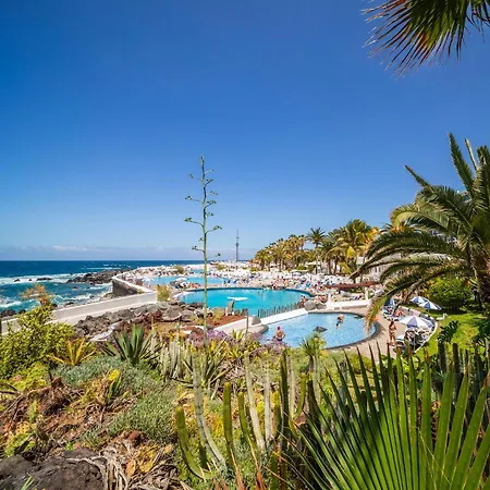 Costa Paradise: Lovely Near The